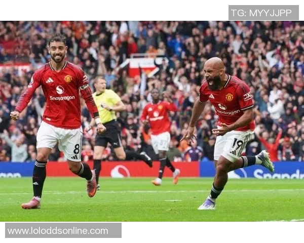 欧联杯焦点战曼联与曼城激战成平局精彩瞬间引发全场热烈反响